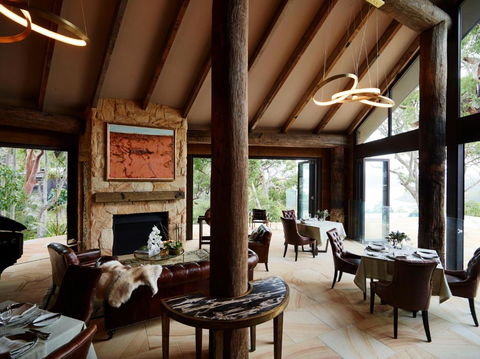Pretty Beach House - Kawana Tourism 6