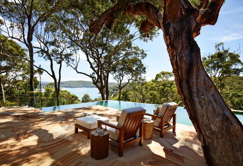 Pretty Beach House - Kawana Tourism 1