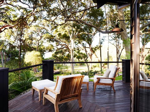 Pretty Beach House - Kawana Tourism 5
