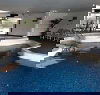 Lakes Hotel - Kawana Tourism