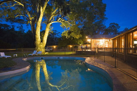 Wilpena Pound Resort - Kawana Tourism 7