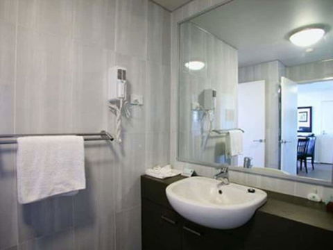 Best Western City Sands - Wollongong Golf Club - Kawana Tourism 5