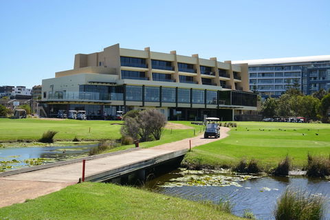 Best Western City Sands - Wollongong Golf Club - Kawana Tourism 1