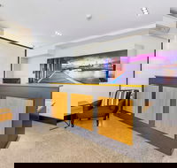 Bannister 22 Hotel - Kawana Tourism