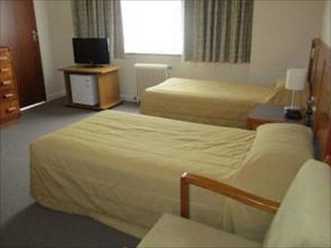 ANU University House Hotel - Kawana Tourism 5