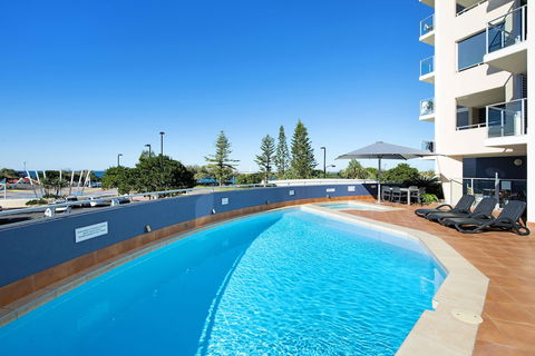 ULTIQA Shearwater Resort - Kawana Tourism 2