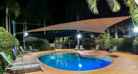 Cable Beachside Villas - Kawana Tourism 1