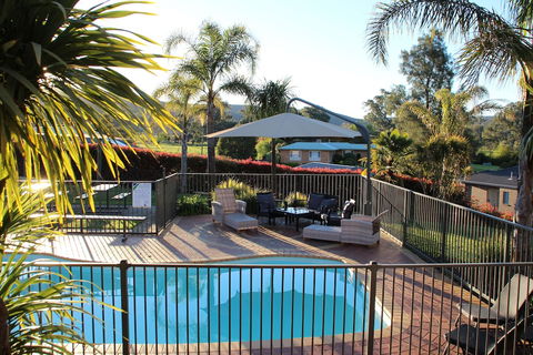 Hume Country Motor Inn - Kawana Tourism 1