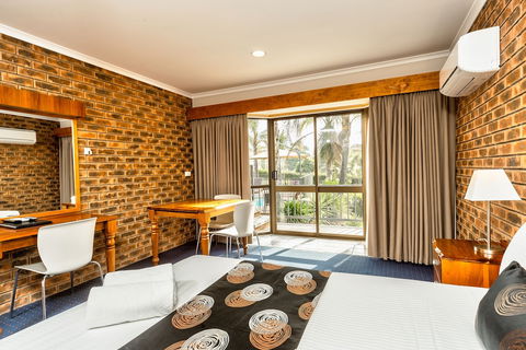 Hume Country Motor Inn - Kawana Tourism 6