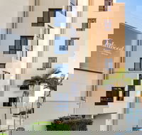 Oakwood Hotel  Apartments Brisbane - Kawana Tourism