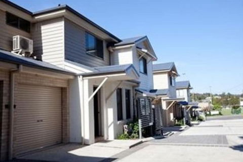 Cardiff Executive Apartments - Kawana Tourism 5