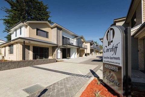 Cardiff Executive Apartments - Kawana Tourism 4