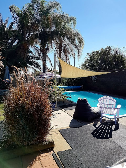 Bidgee Motor Inn - Kawana Tourism 2