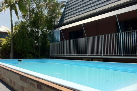 Blue Shades Motel - Kawana Tourism 5