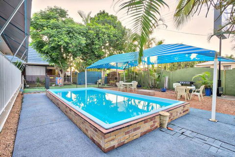 Blue Shades Motel - Kawana Tourism 4