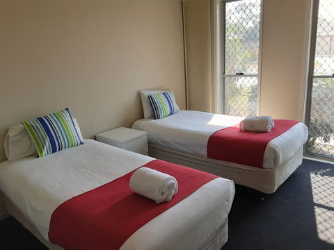 Arlia Sands Apartments - Kawana Tourism 4