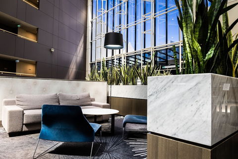 Crowne Plaza Canberra, An IHG Hotel - Kawana Tourism 6