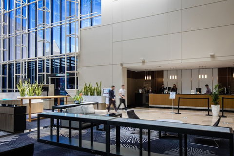 Crowne Plaza Canberra, An IHG Hotel - Kawana Tourism 2