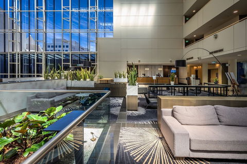 Crowne Plaza Canberra, An IHG Hotel - Kawana Tourism 3