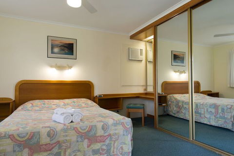 Vacation Village - Kawana Tourism 3