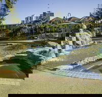 Paradise Island Resort - Kawana Tourism