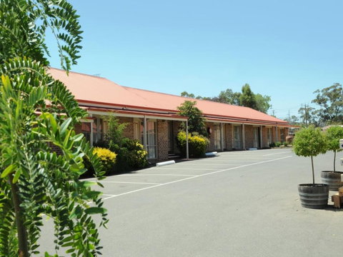 Quality Inn Colonial - Kawana Tourism 0
