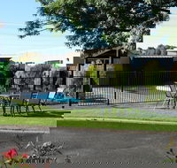 Mitchell on Main Motel  Apartments - Kawana Tourism