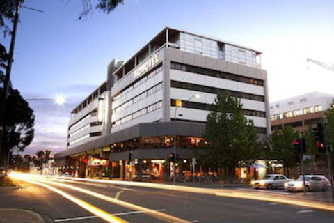 Novotel Canberra - Kawana Tourism 0