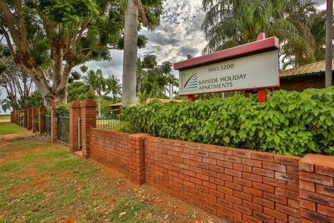 Bayside Holiday Apartments - Kawana Tourism 0
