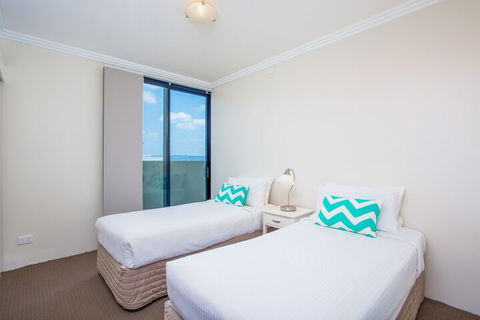 Republic Apartments - Kawana Tourism 7