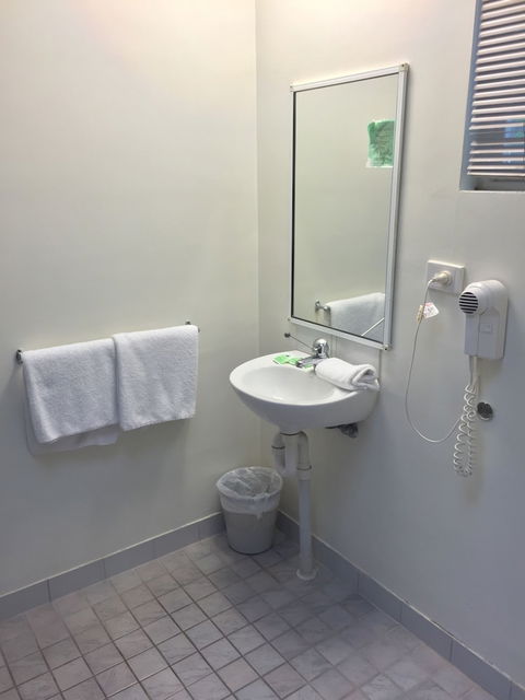 Value Inn - Kawana Tourism 4