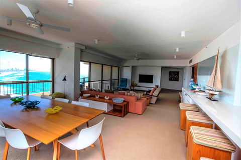 Gemini Court Holiday Apartments - Kawana Tourism 4