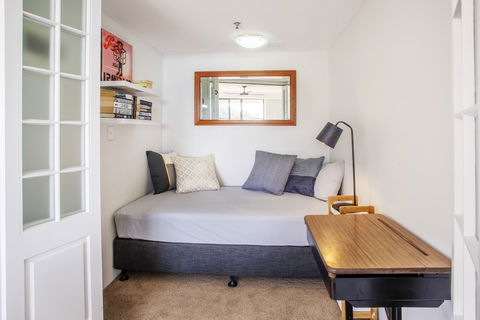 Gemini Court Holiday Apartments - Kawana Tourism 5