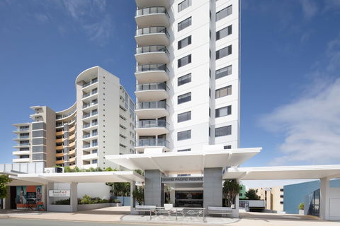 BreakFree Grand Pacific Resort - Kawana Tourism 1