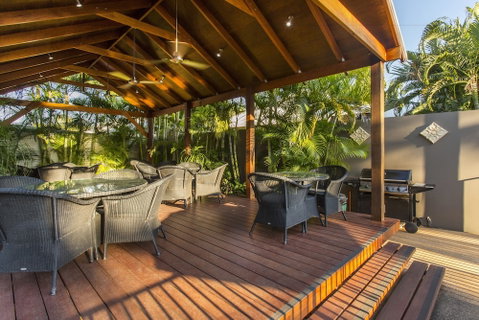 The Pearle Of Cable Beach - Kawana Tourism 1