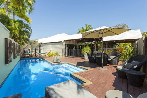 The Pearle Of Cable Beach - Kawana Tourism 4