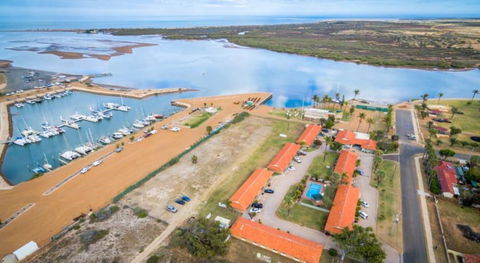 Hospitality Carnarvon, SureStay Collection By Best Western - Kawana Tourism 1