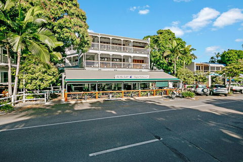 Mantra On The Inlet - Kawana Tourism 3