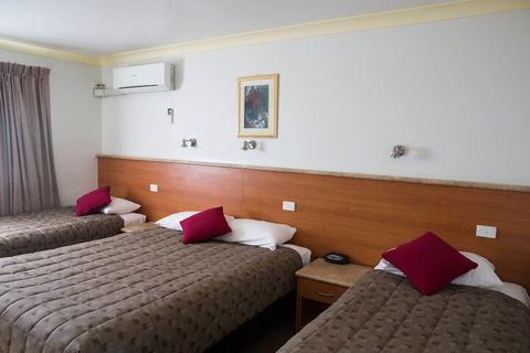Scone Motor Inn - Kawana Tourism 7