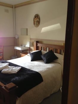 Walcha Royal Accommodation - Kawana Tourism 4