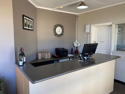 Country Gardens Motel - Kawana Tourism 3