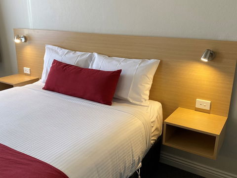 Country Gardens Motel - Kawana Tourism 6