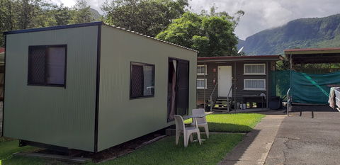 Christmas Creek Cafe & Cabins - Kawana Tourism 0