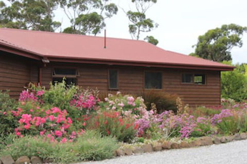 Eagles Roost Farmstay B & B - Kawana Tourism 0