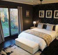 Georgie's Boutique BB - Kawana Tourism