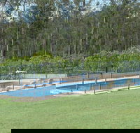 Lake Barra Cottages - Kawana Tourism