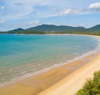 Kurrimine Beach Huts - Kawana Tourism