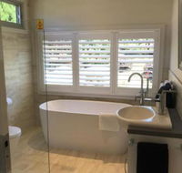 SIGNAL BOX Short Stay - Kawana Tourism