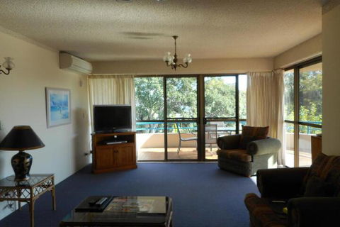Placid Waters Holiday Apartments - Kawana Tourism 4