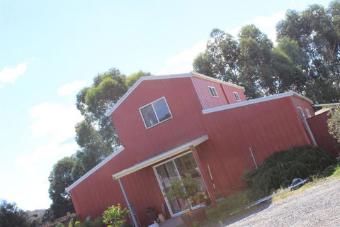 Dixiglen Farm - Kawana Tourism 2